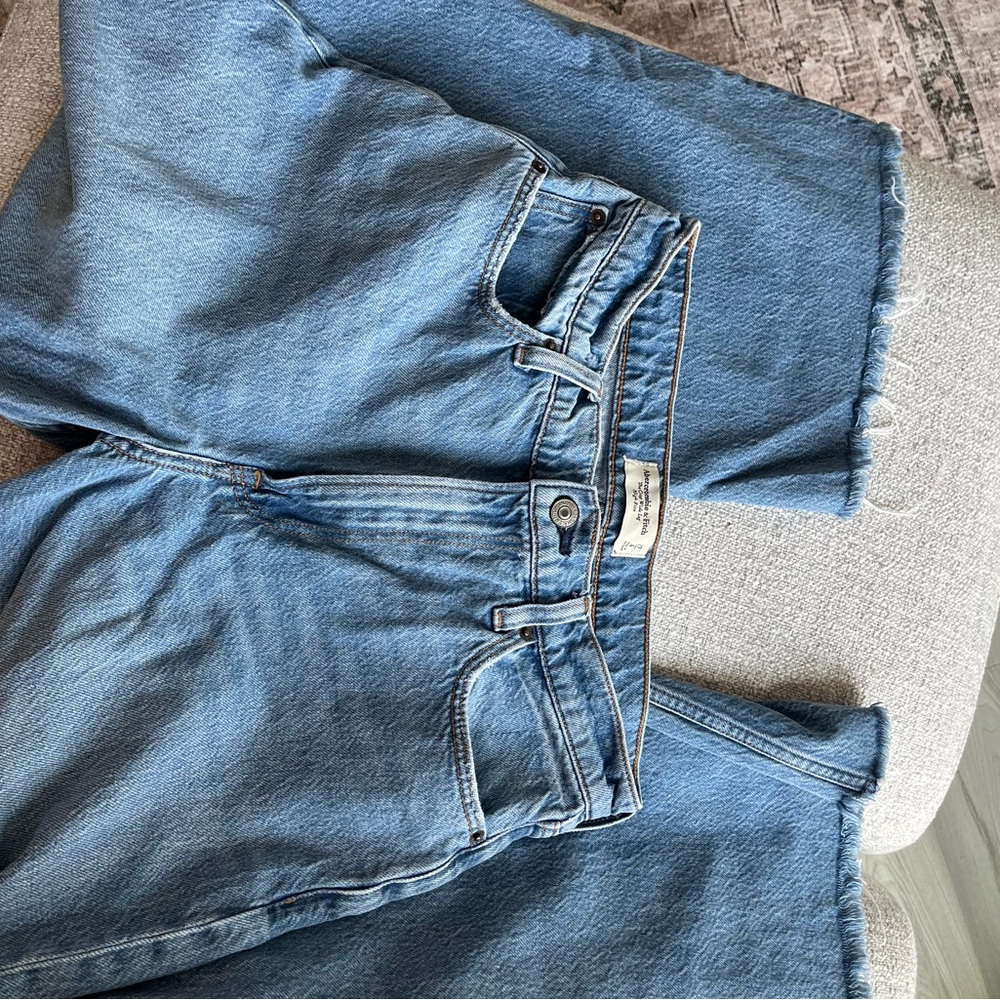 Abercrombie & Fitch The Crop Wide Leg High Rise Jeans